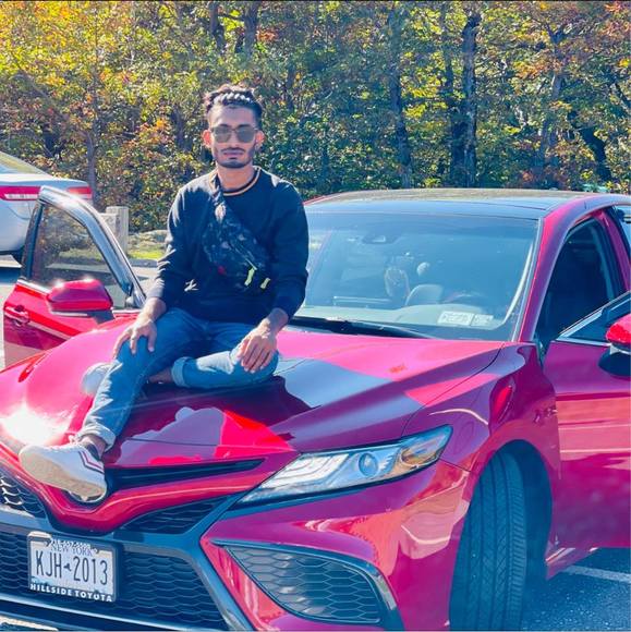 Poshmark profile picture for @mdrakib